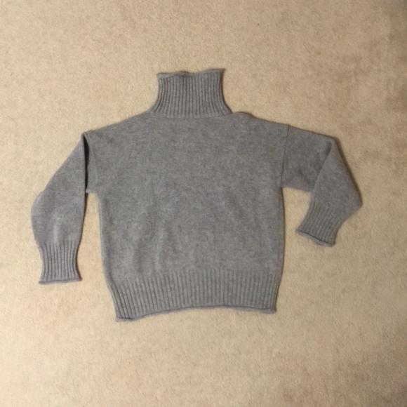 Korean Gray Turtleneck Sweater - Picture 3 of 3